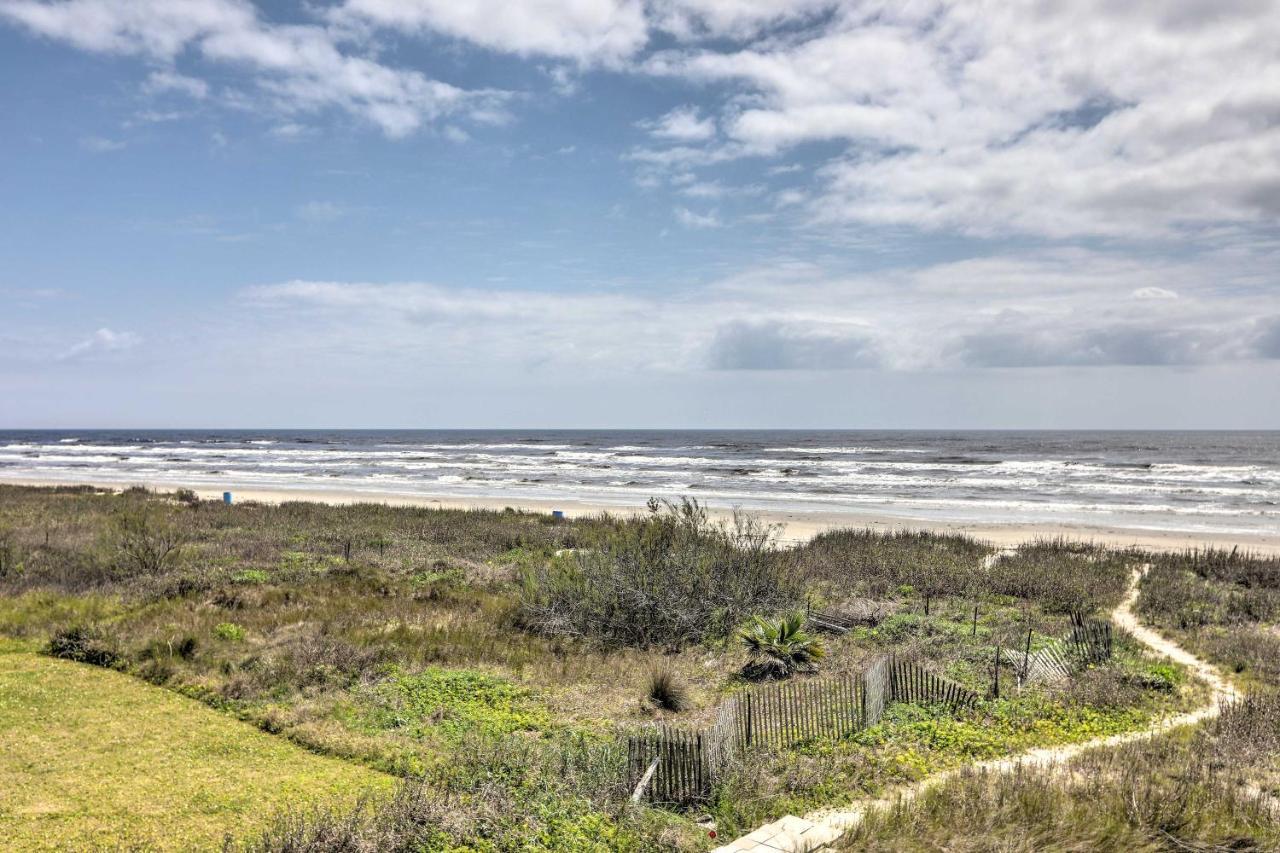Oceanfront Galveston Home - Walk To Beach! ภายนอก รูปภาพ