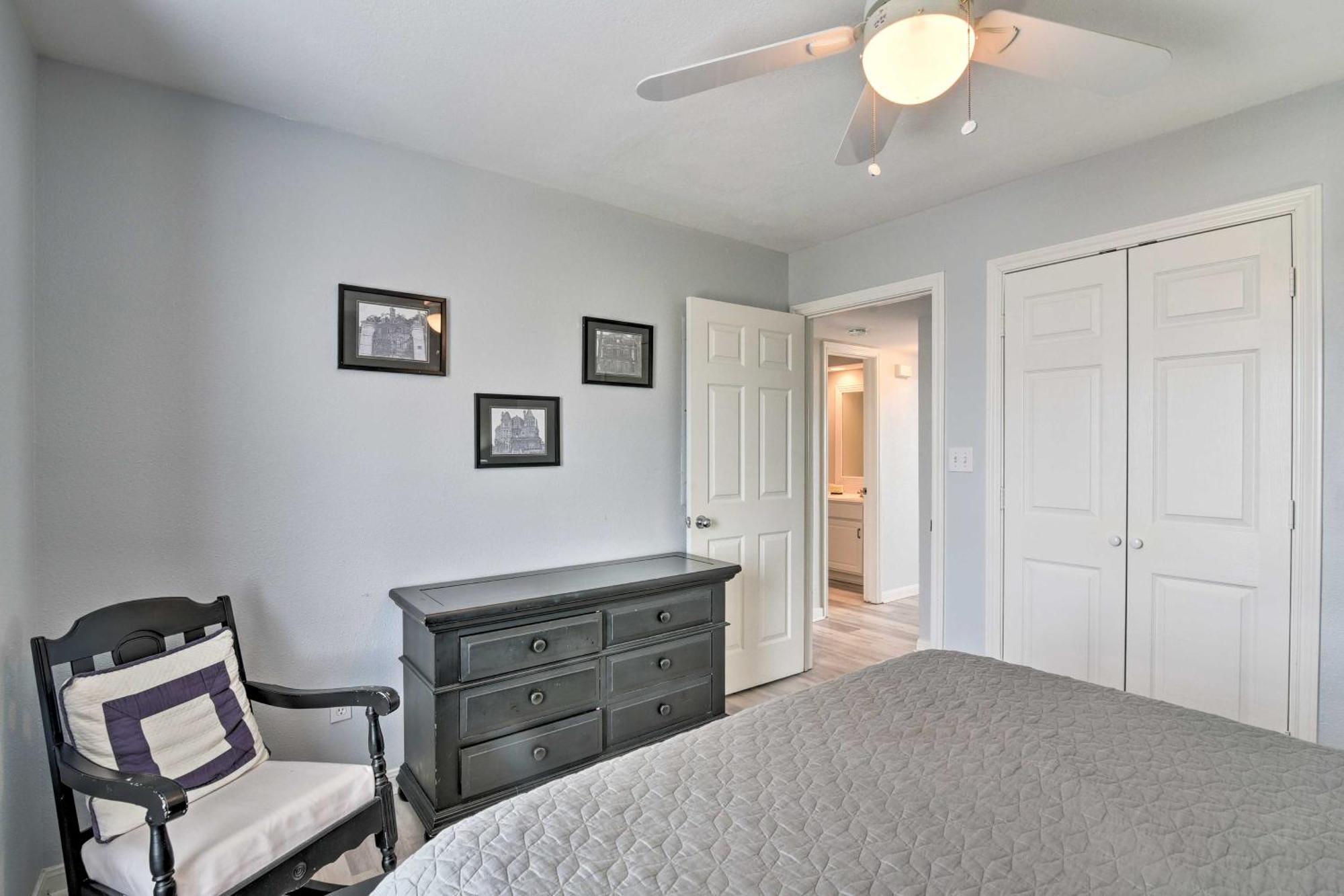 Oceanfront Galveston Home - Walk To Beach! ภายนอก รูปภาพ