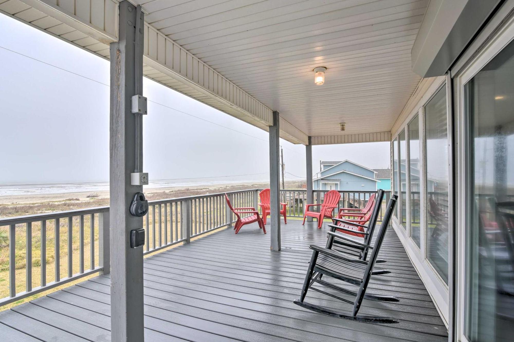 Oceanfront Galveston Home - Walk To Beach! ภายนอก รูปภาพ